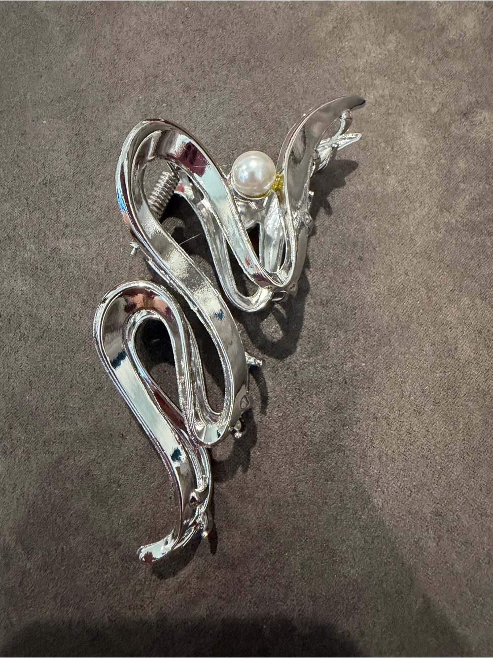 New Silver Swirl Hair Clip with Pearl Accent